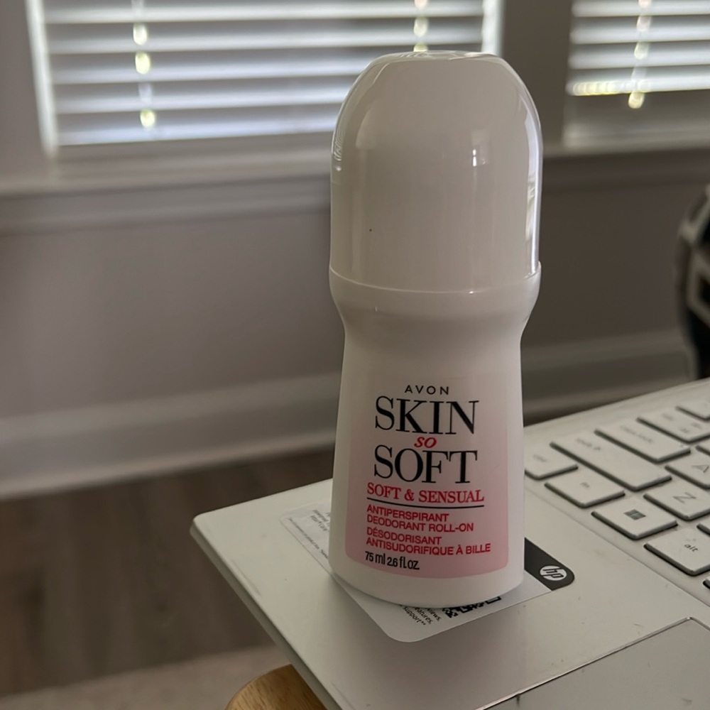 Avon Skin so Soft Deodorant Roll-On